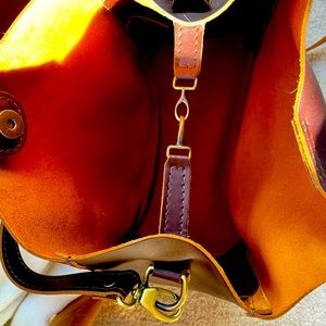 Portland Leather Butterfly Bucket Honey and Grizzly. New! Price is for pair.